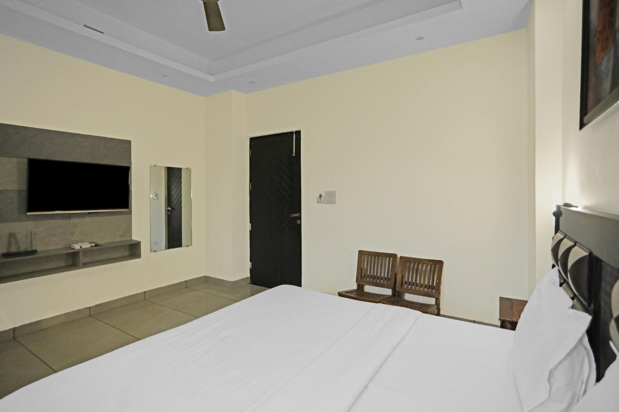 Hotel O Heart Beat Hotel Greater Noida Buitenkant foto